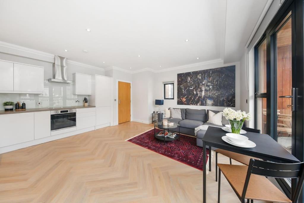 לונדון Pleasing 2Bed Flat 10Min To Wimbledon Tennis Court מראה חיצוני תמונה